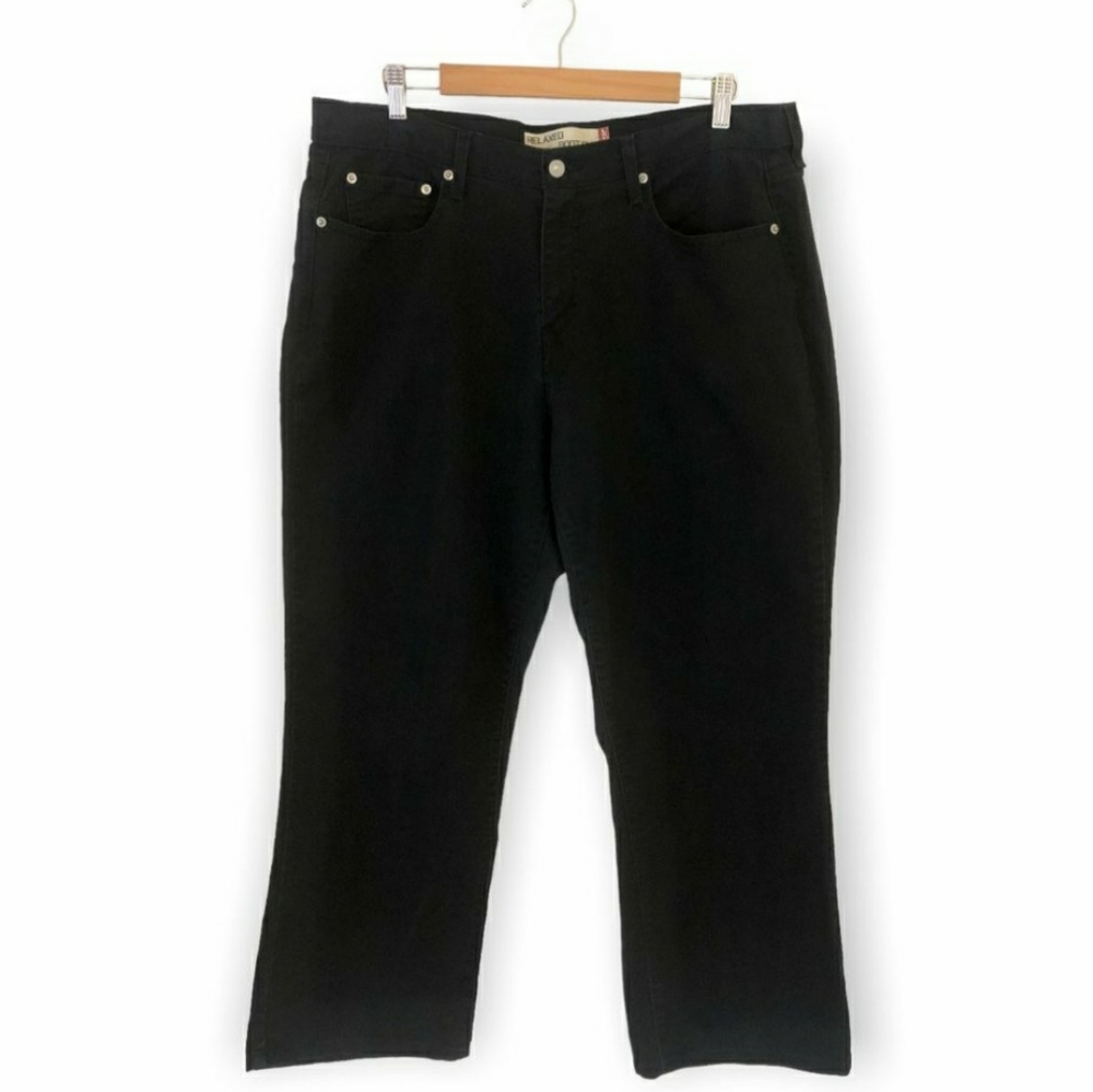 Levis Vintage Red Tab Women's 550  Relaxed Bootcut Jeans Size 18 Short Black